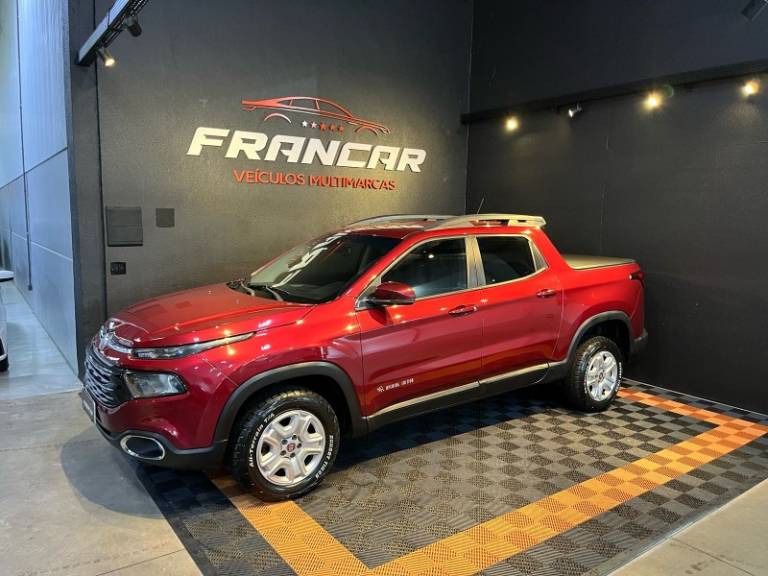 FIAT - TORO - 2016/2017 - Vermelha - R$ 87.900,00