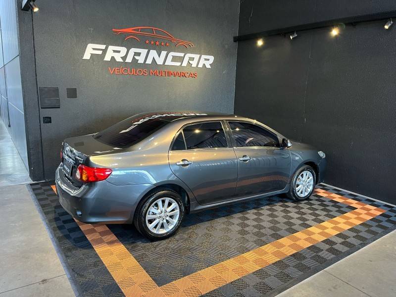 TOYOTA - COROLLA - 2008/2009 - Cinza - R$ 62.900,00