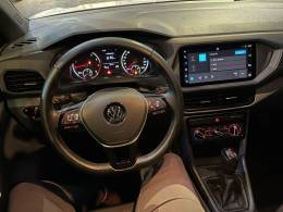 VOLKSWAGEN - T-CROSS - 2021/2021 - Branca - R$ 105.900,00