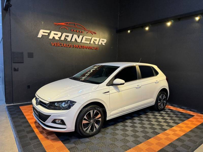 VOLKSWAGEN - POLO - 2021/2021 - Branca - R$ 89.900,00