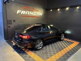 VOLKSWAGEN - JETTA - 2018/2019 - Preta - R$ 121.900,00