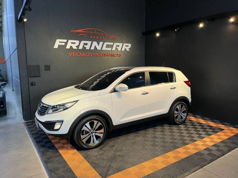 KIA MOTORS - SPORTAGE - 2013/2013 - Branca - R$ 82.900,00