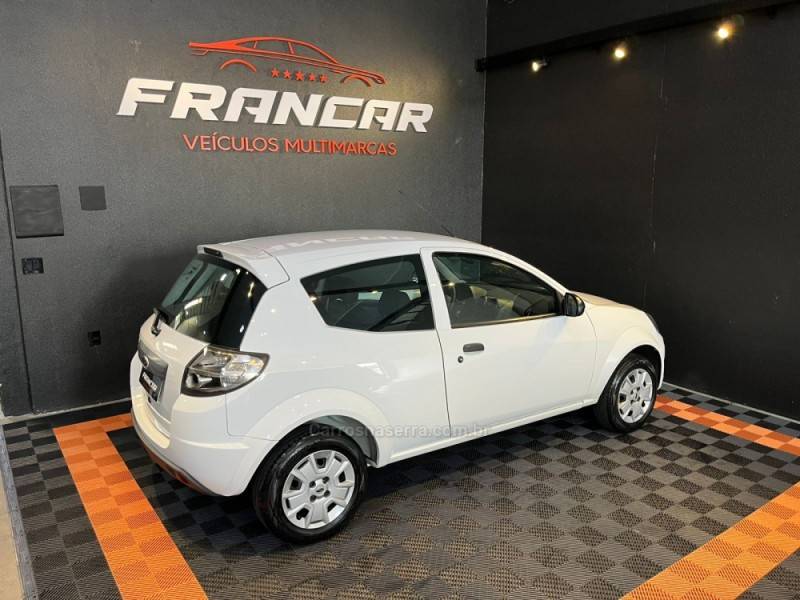 FORD - KA - 2012/2013 - Branca - R$ 28.900,00