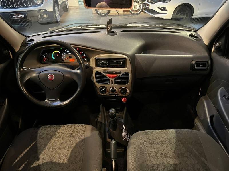 FIAT - PALIO - 2009/2010 - Branca - R$ 31.900,00