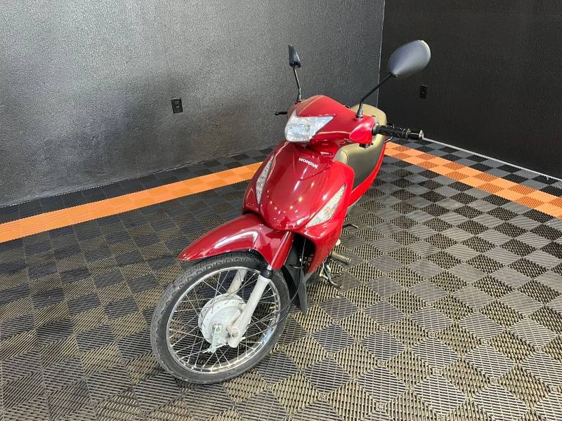 HONDA - BIZ 125 - 2006/2006 - Vermelha - R$ 8.900,00