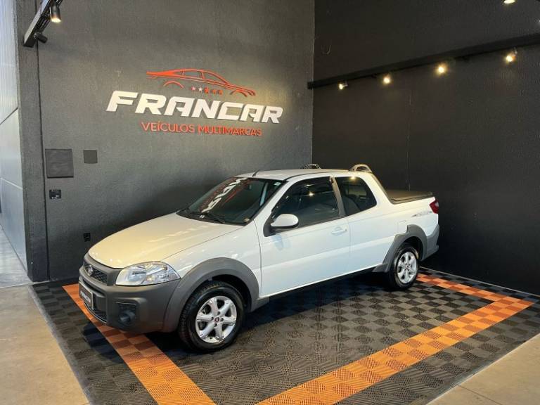 FIAT - STRADA - 2018/2019 - Branca - R$ 82.900,00