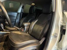 FIAT - TORO - 2022/2023 - Branca - R$ 137.900,00