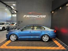 VOLKSWAGEN - JETTA - 2017/2017 - Azul - R$ 98.900,00