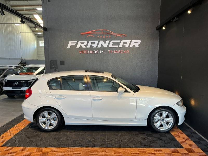 BMW - 120I - 2008/2009 - Branca - R$ 62.900,00