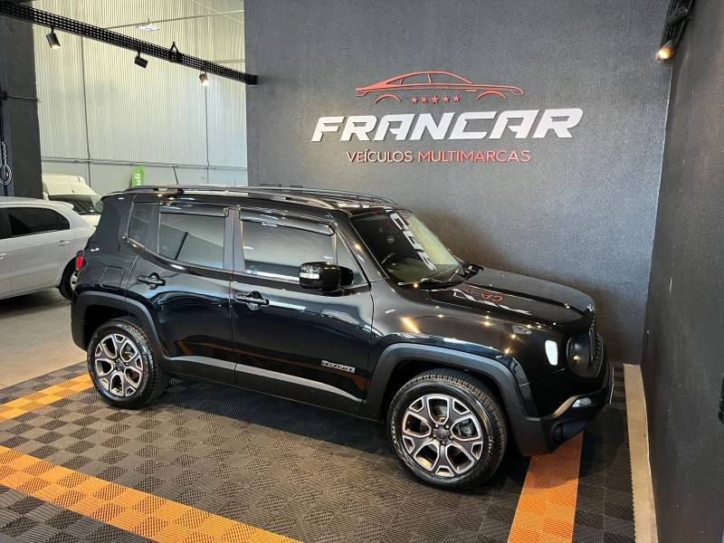 JEEP - RENEGADE - 2017/2018 - Preta - R$ 93.900,00