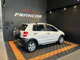 VOLKSWAGEN - CROSSFOX - 2009/2010 - Branca - R$ 38.900,00