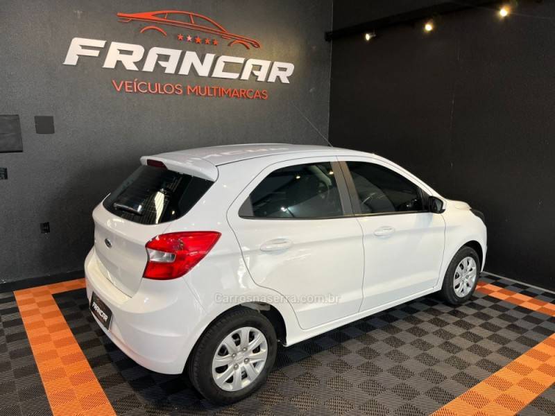 FORD - KA - 2016/2017 - Branca - R$ 47.900,00