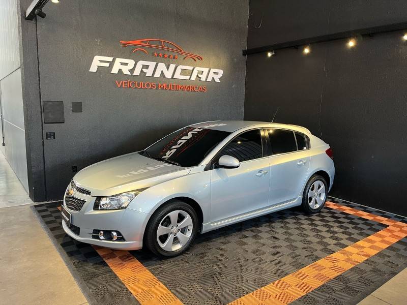CHEVROLET - CRUZE - 2012/2013 - Prata - R$ 64.900,00