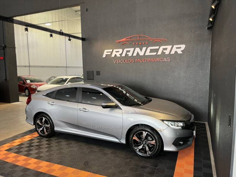 HONDA - CIVIC - 2019/2019 - Prata - R$ 119.900,00