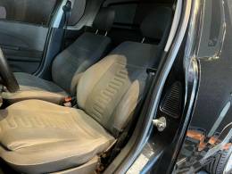 CHEVROLET - MONTANA - 2011/2012 - Preta - R$ 37.900,00