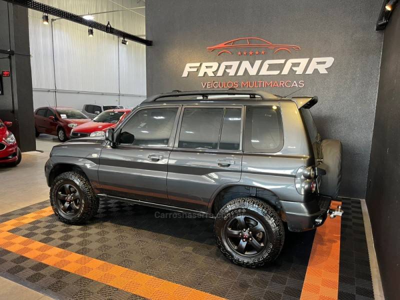 MITSUBISHI - PAJERO TR4 - 2007/2008 - Cinza - R$ 53.900,00