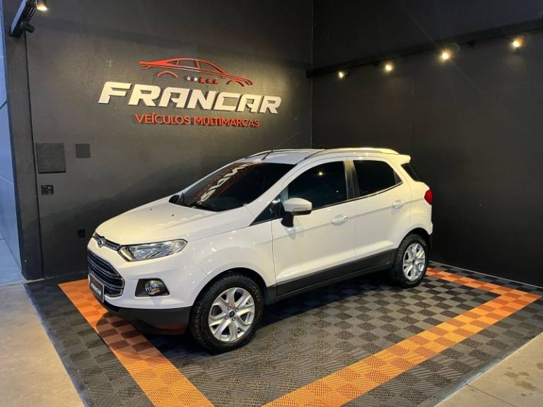 FORD - ECOSPORT - 2014/2015 - Branca - R$ 58.900,00