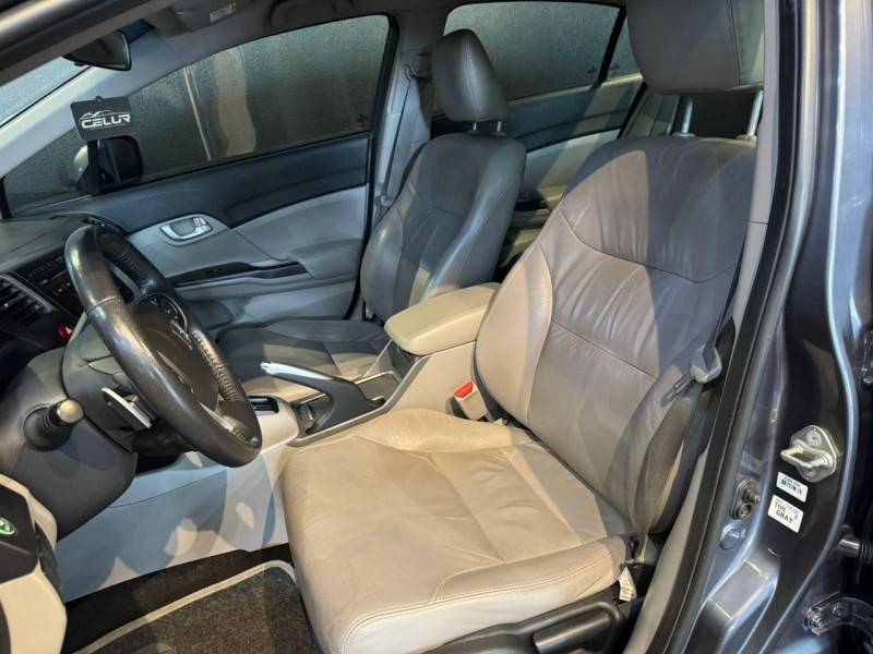HONDA - CIVIC - 2015/2015 - Cinza - R$ 79.900,00