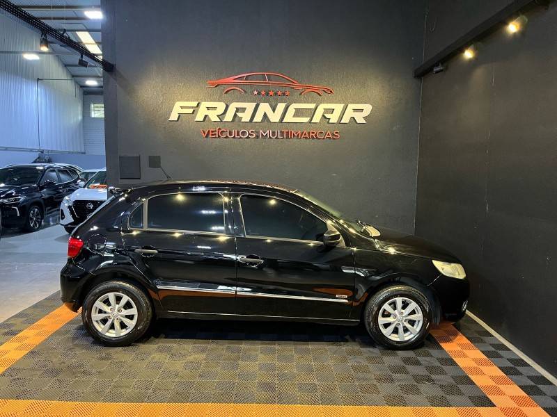 VOLKSWAGEN - GOL - 2009/2010 - Preta - R$ 29.900,00