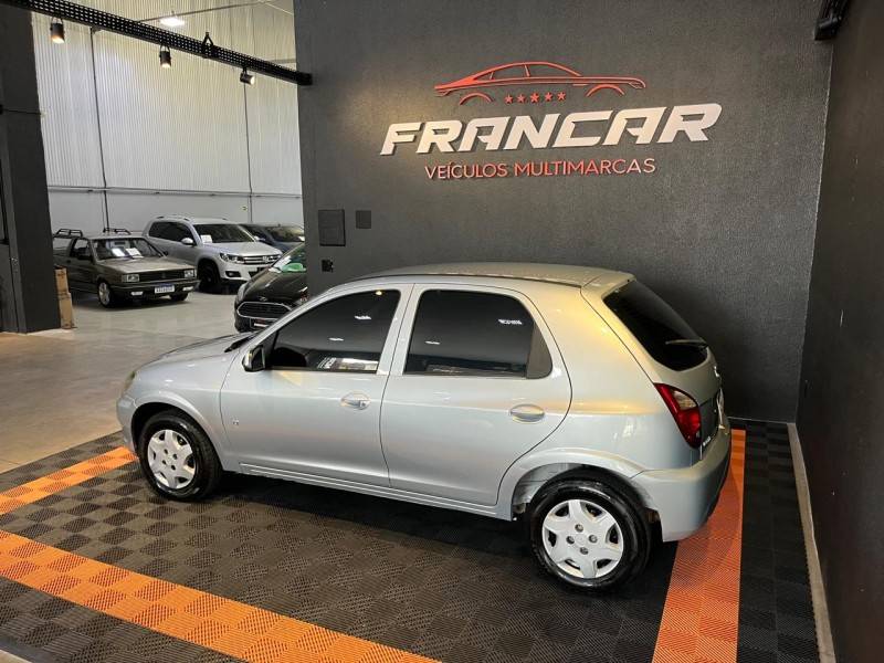 CHEVROLET - CELTA - 2012/2012 - Prata - R$ 29.900,00