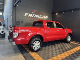 FORD - RANGER - 2012/2013 - Vermelha - R$ 107.900,00