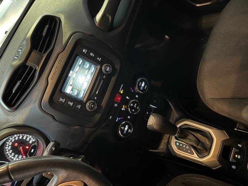 JEEP - RENEGADE - 2017/2017 - Branca - R$ 75.900,00