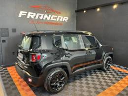 JEEP - RENEGADE - 2015/2016 - Preta - R$ 75.900,00