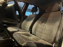 FIAT - PALIO - 2009/2010 - Branca - R$ 31.900,00