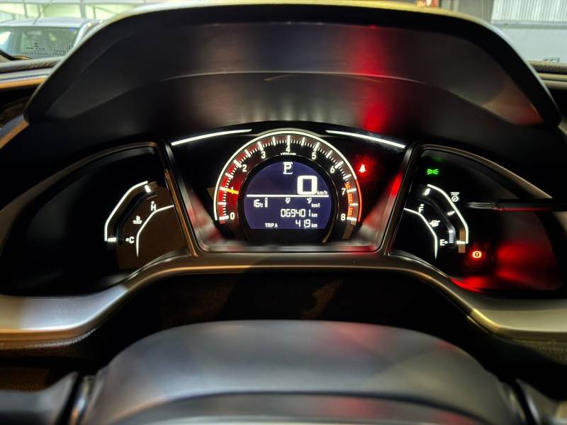 HONDA - CIVIC - 2017/2017 - Prata - R$ 109.900,00