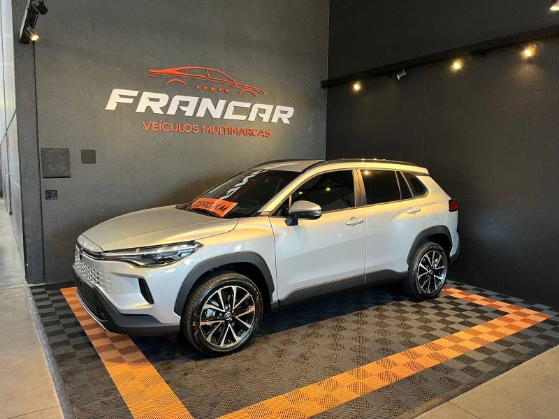 TOYOTA - COROLLA - 2025/2026 - Prata - R$ 188.000,00