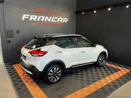 NISSAN - KICKS - 2017/2018 - Branca - R$ 88.900,00