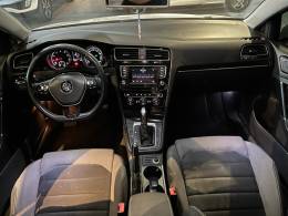 VOLKSWAGEN - GOLF - 2014/2015 - Branca - R$ 77.900,00