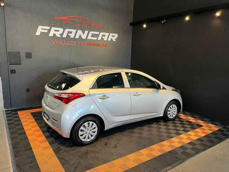 HYUNDAI - HB20 - 2013/2013 - Prata - R$ 39.900,00