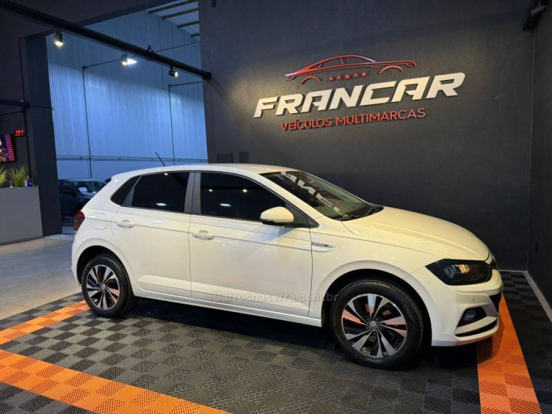 VOLKSWAGEN - POLO - 2021/2021 - Branca - R$ 89.900,00